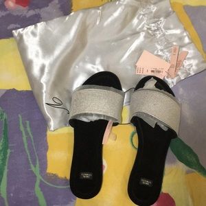 Victoria’s Secret rhinestone slide